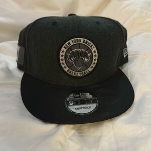 New Era New York Knicks Basketball Snap Back hat